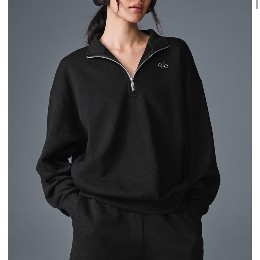 NWT !!! ALO Yoga Black accolade 1/4 zip pullover, S